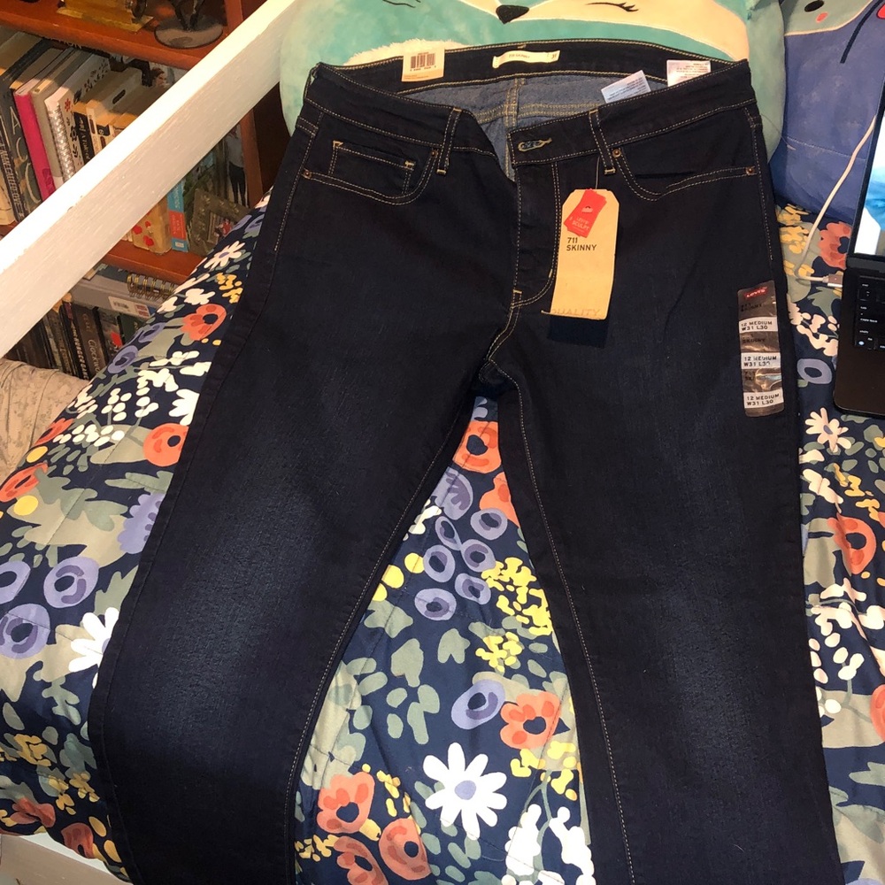Dark Wash woman’s Skinny Jeans - Navy Blue